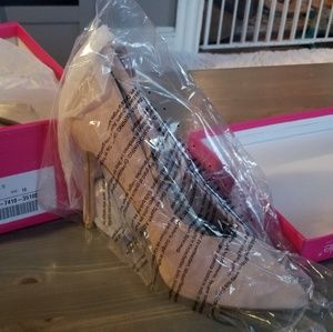 Shoe Dazzle Shoes - New Blush High Heels Shoe Dazzle Shoes - New Blush High Heels